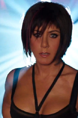 jennifer-aniston-stripping-07