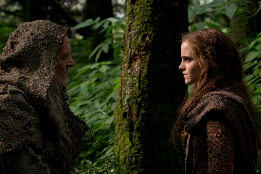 Anthony-Hopkins-and-Emma-Watson-in-Noah-2014-Movie-Image