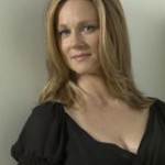 laura-linney-a001